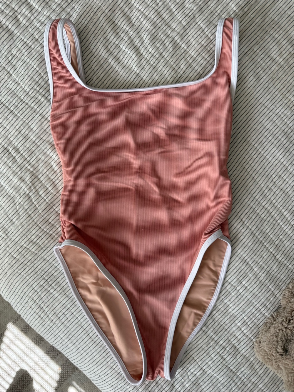 LainSnow Ribbed Dusty Rose One-Piece Swimsuit with White Trim - Picture 5 of 7